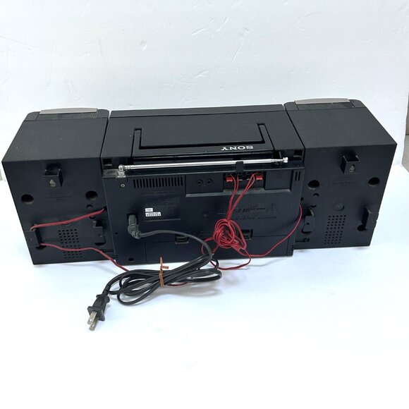 Vintage Sony CFS-1010 AM FM Stereo Cassette Player Recorder Boombox Radio - Picture 5 of 6